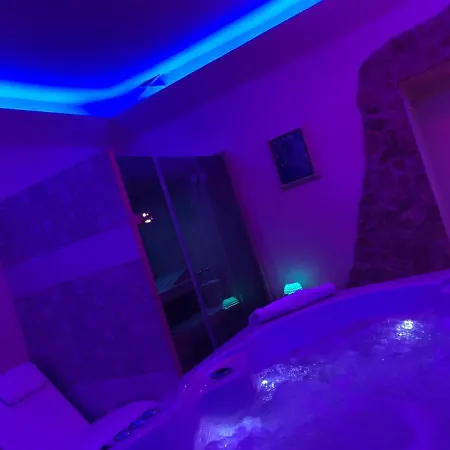 Alloggio per agriturismo Aurora *